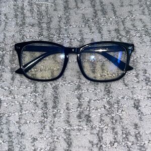 Blue light glasses